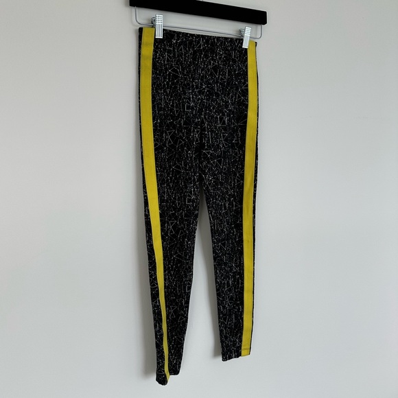 Koral Molecular - Wren High Waist Leggings Black Yellow | Size Small - Picture 5 of 12